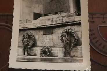 Preview: altes Foto - Wache in München Feldherrnhalle